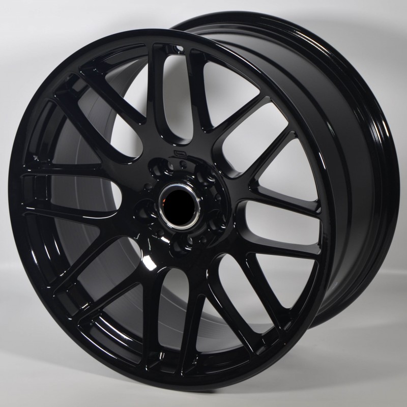 Llanta dtm 18x8 5x120 et34 72.6 gloss black