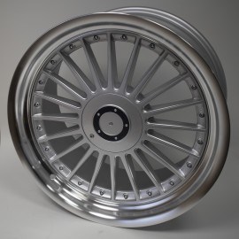 Llanta jw80 8.5x19...